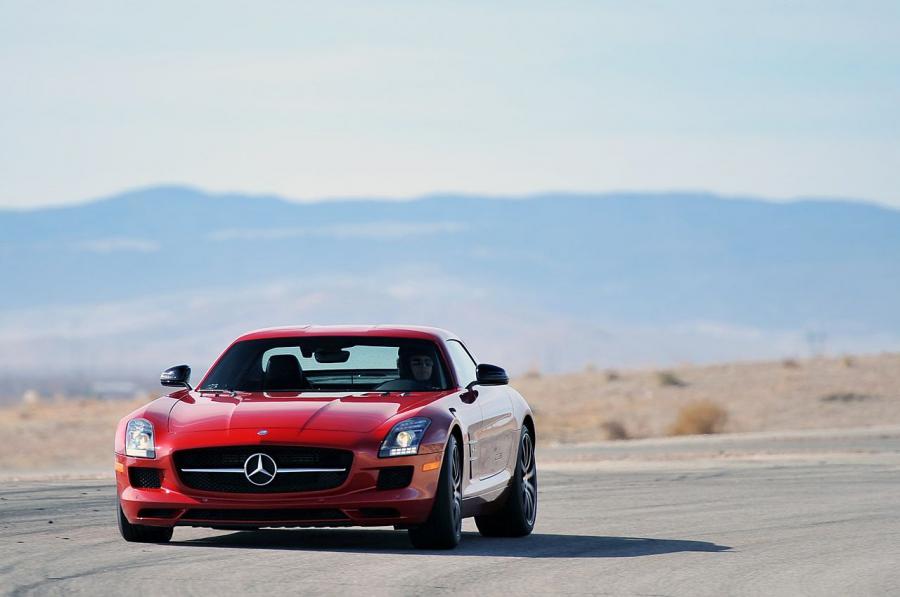  Mercedes-Benz SLS AMG GT 2013 года  (фото 41 из 110)